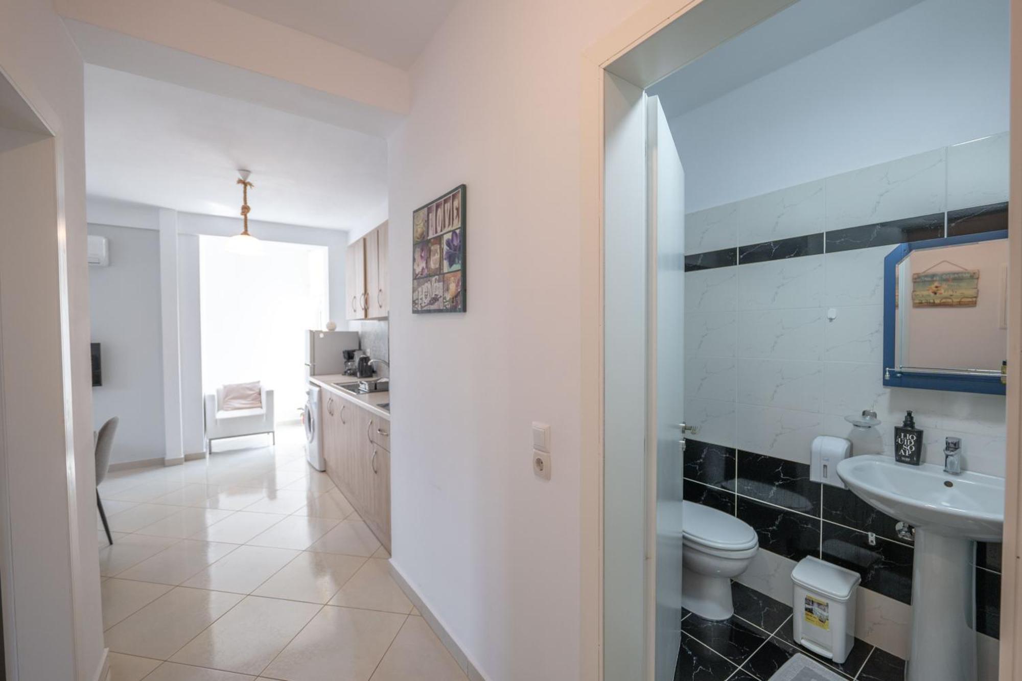 Mediterranean Guest house Himare
