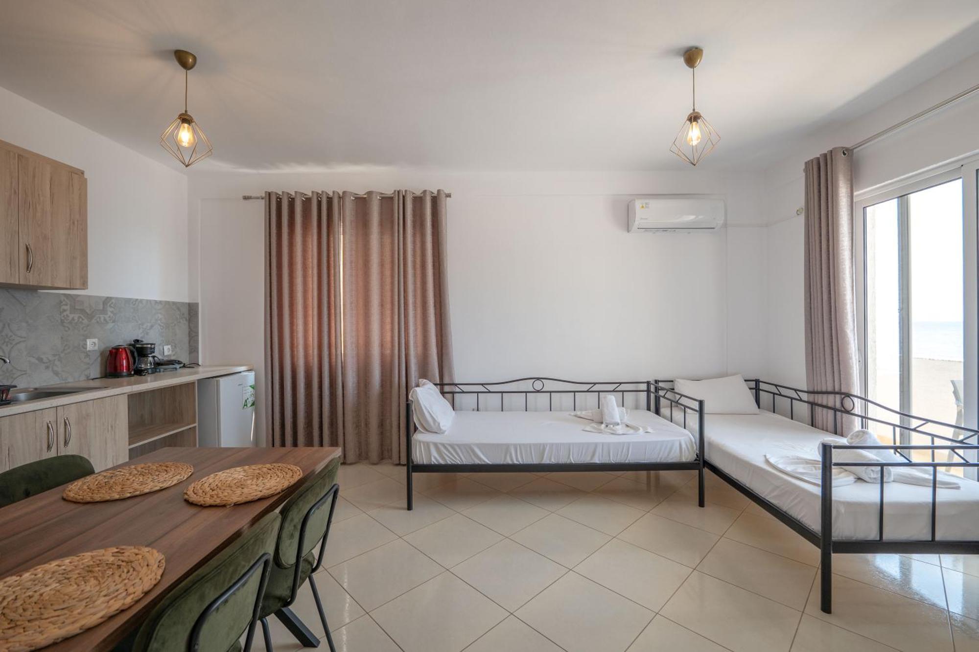 Guest house Mediterranean Himare